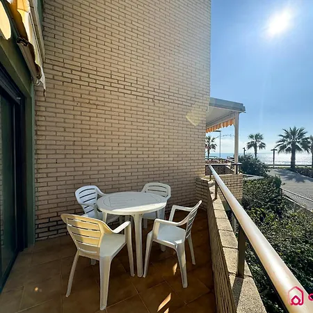Poble Mar 7 Holiday home *
